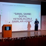 Dijital Dönüşüm ve Yazılım Ofisi Koordinatör Yardımcısı Öğr. Gör. Dr. Merve Aydın, "Kariyer Yolculuğuna İlk Adım" Projesinde Öğrencilerle Buluştu